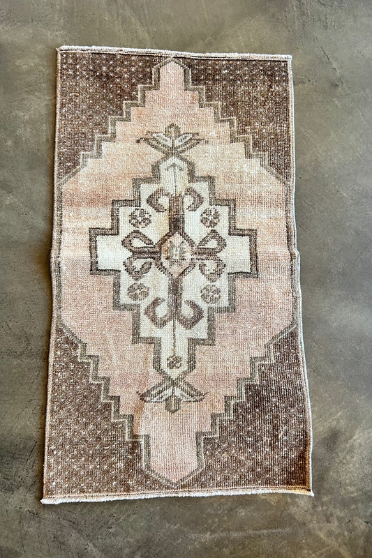 Vintage Turkish Rug VR980 - 1'10"x3'3"