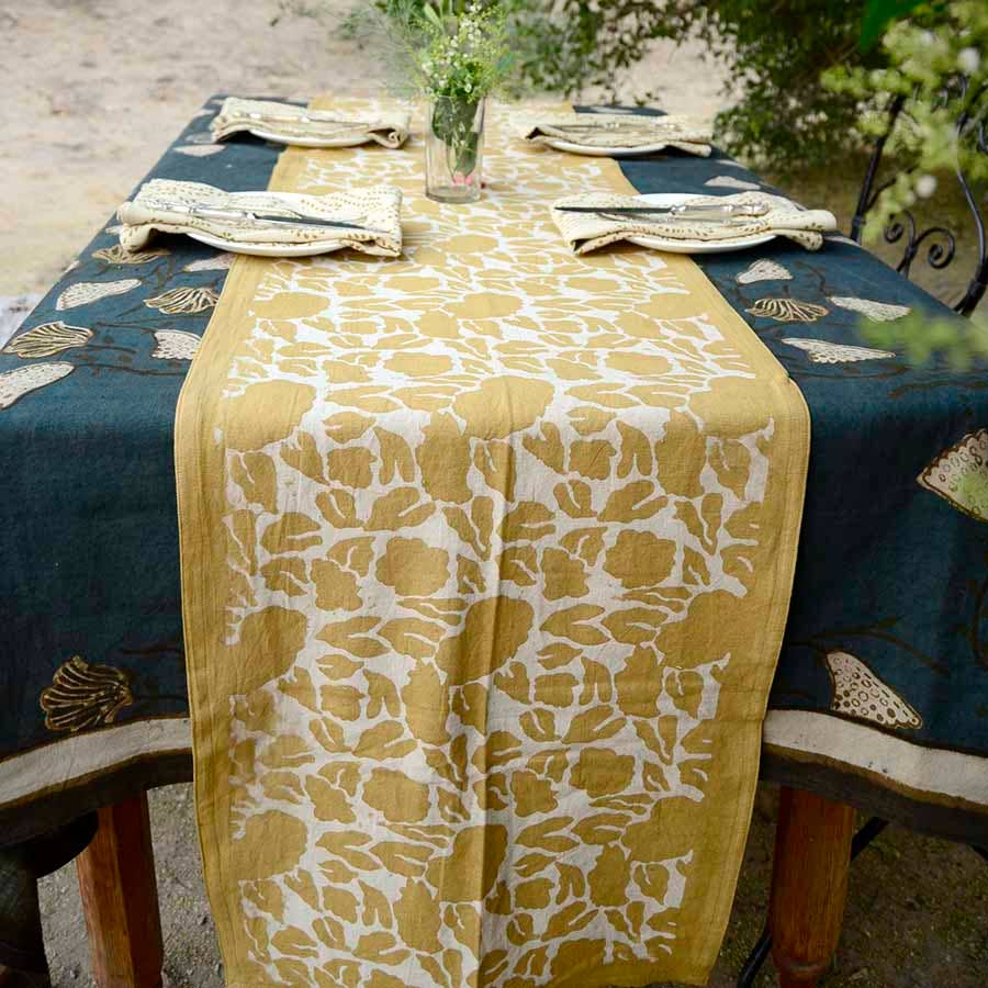 Yan Table Runner