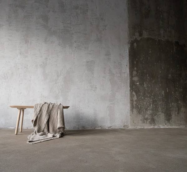 Linen Throw With Fringes - Natural