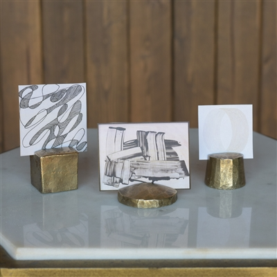 Chiseled Place Card Holder Disk