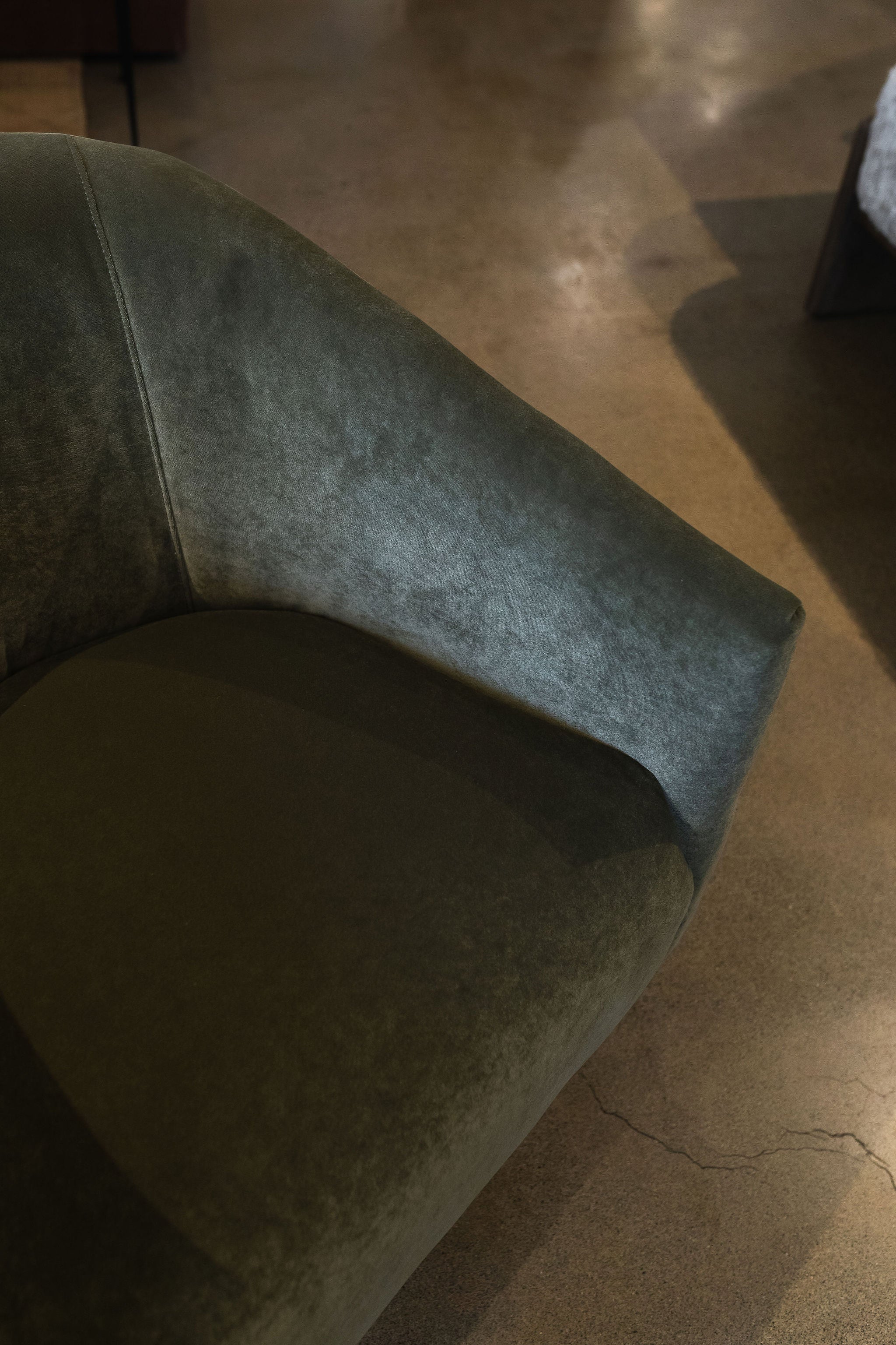 Petra Swivel Chair