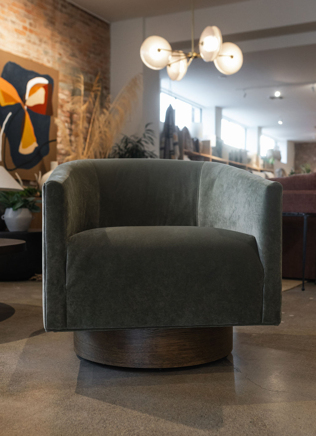 Petra Swivel Chair