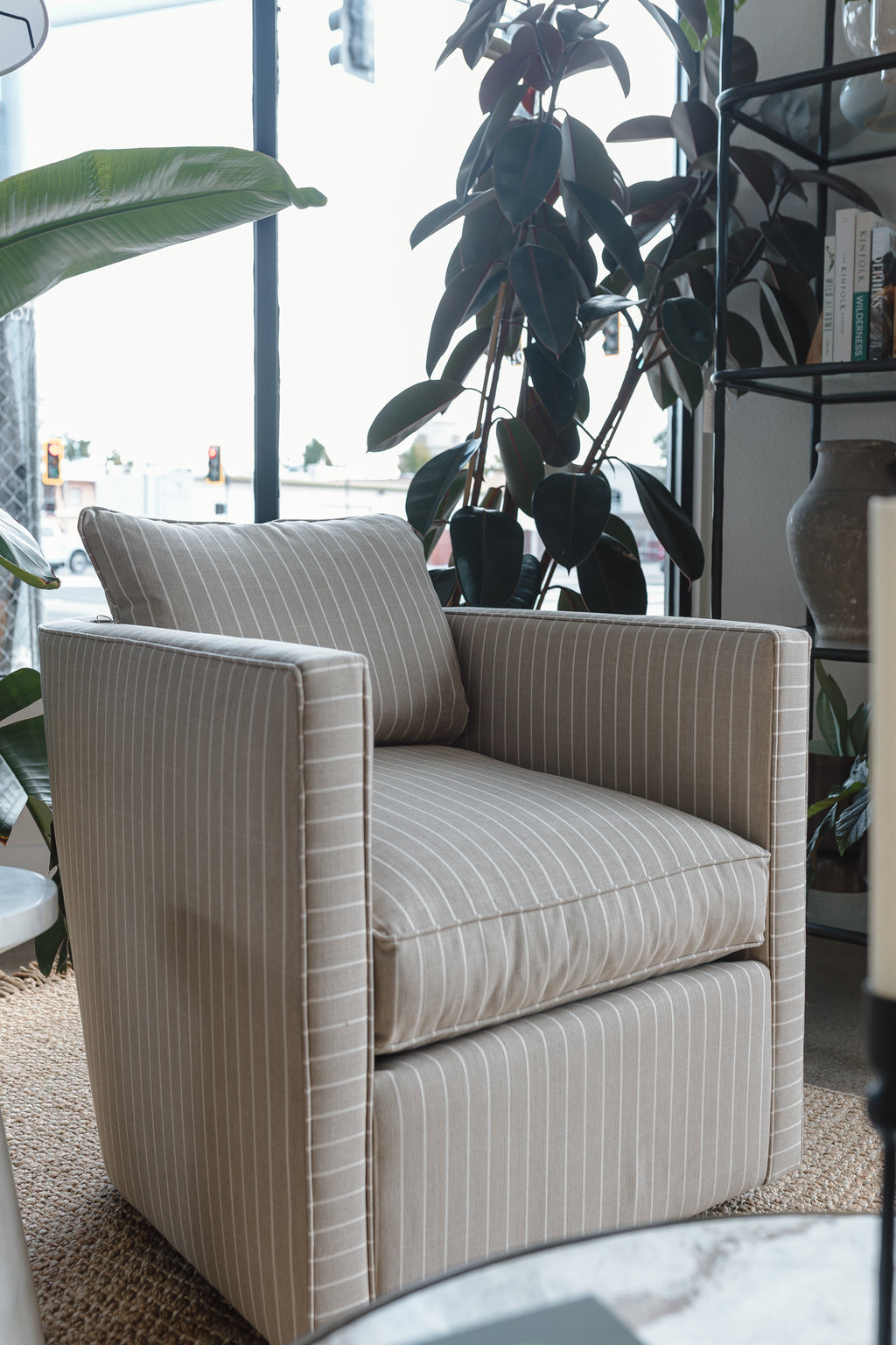 Rothko Swivel Chair