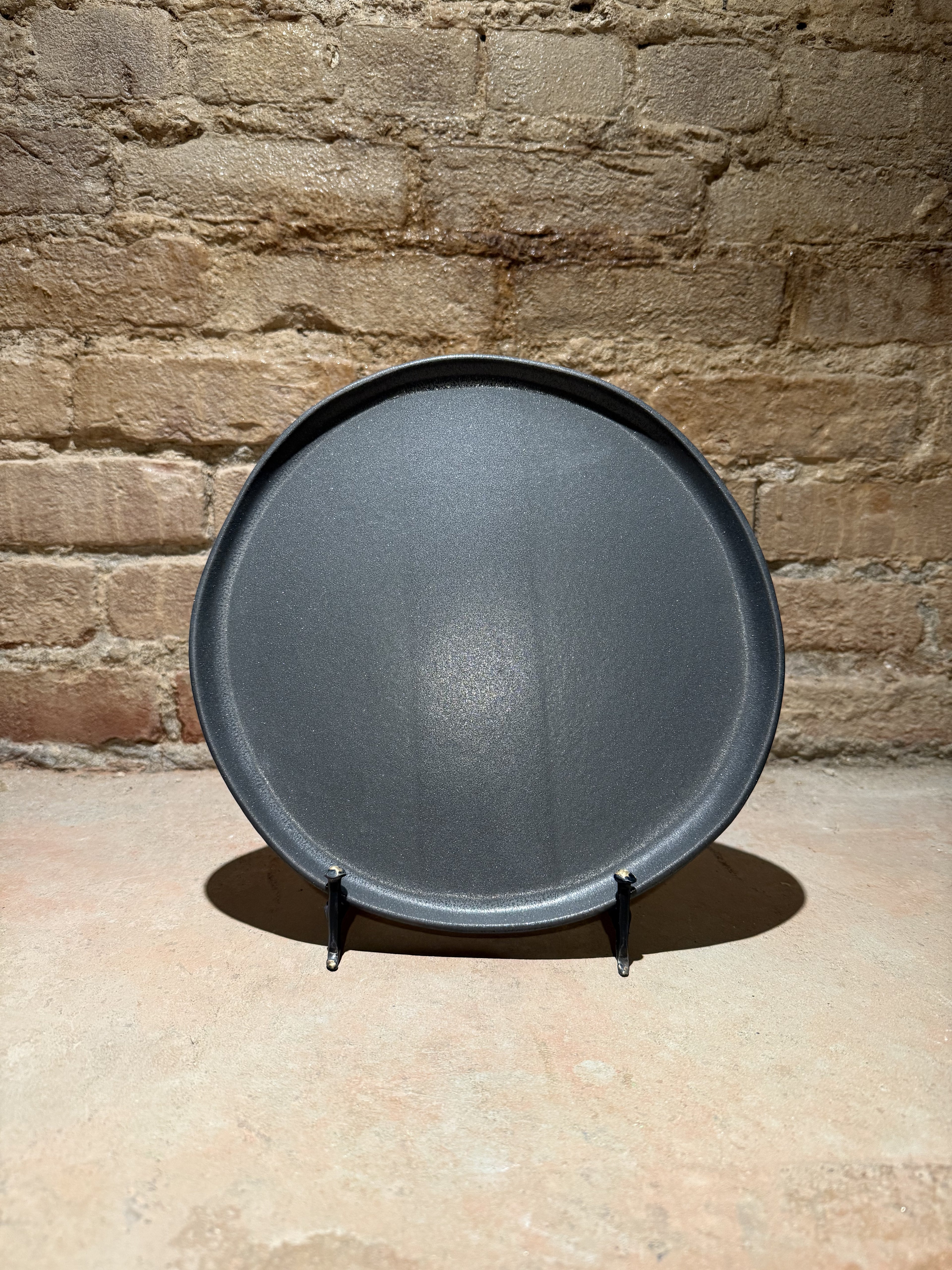 AM Urban Dinner Plate- Charcoal