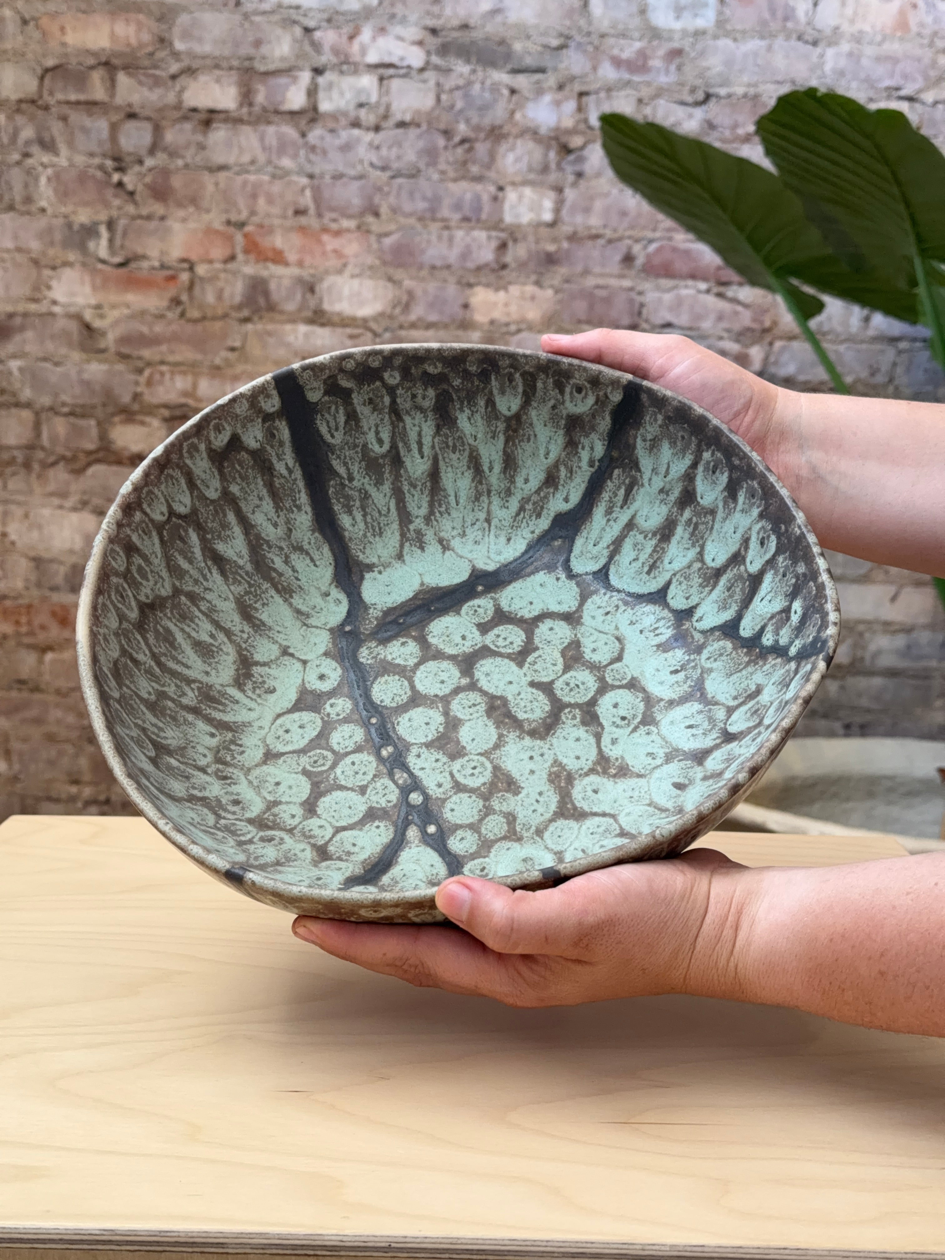 AM 12" Round Bowl in Mint