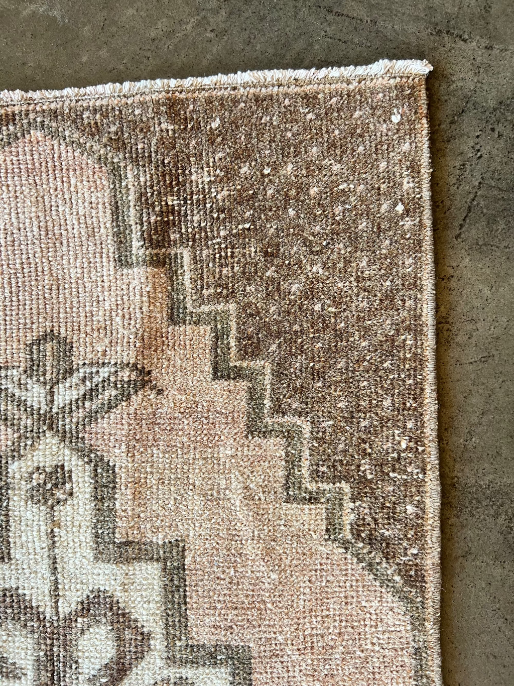 Vintage Turkish Rug VR980 - 1'10"x3'3"