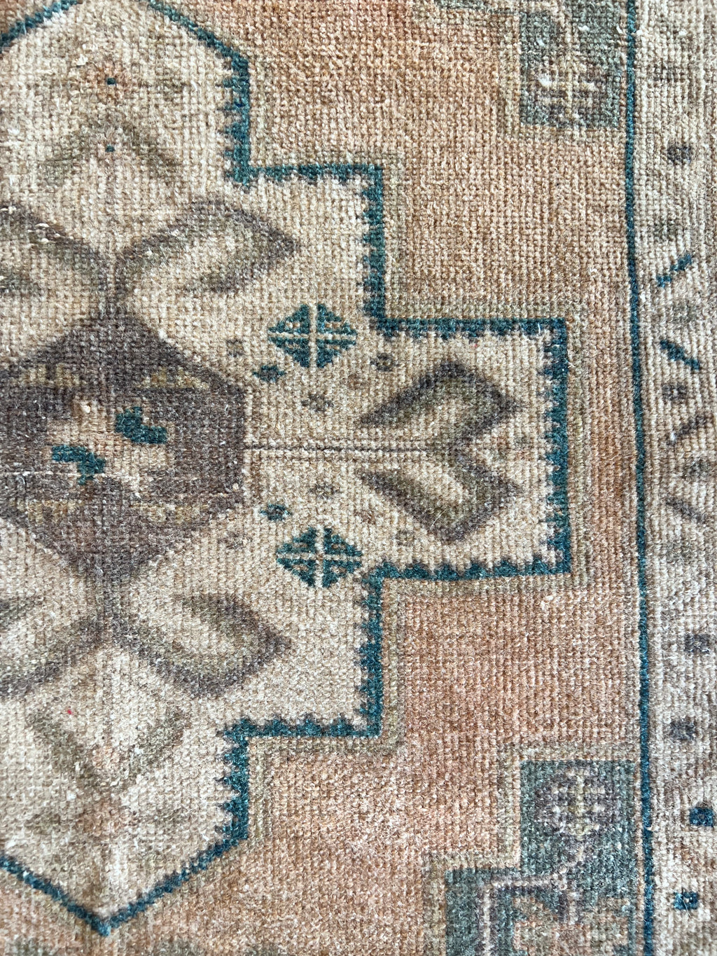 Vintage Turkish Rug VR814 - 2'6"x4'