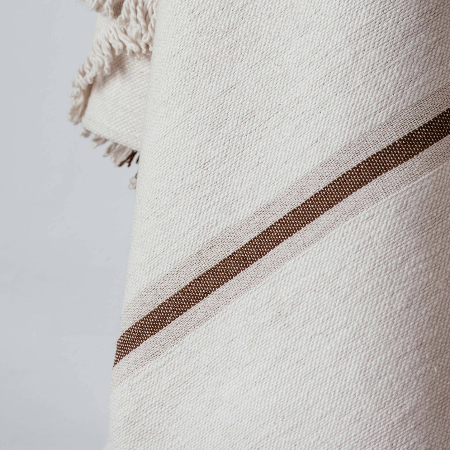 Olimpia Handloomed Cotton Bed Blanket — Leather