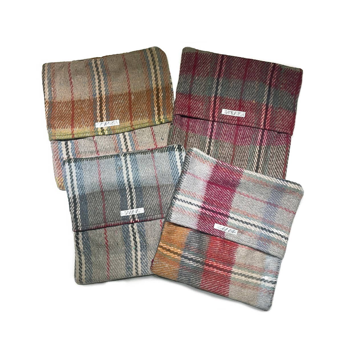 RECYCLED WOOL MIX Pillow 60 x 60 / Assorted Color