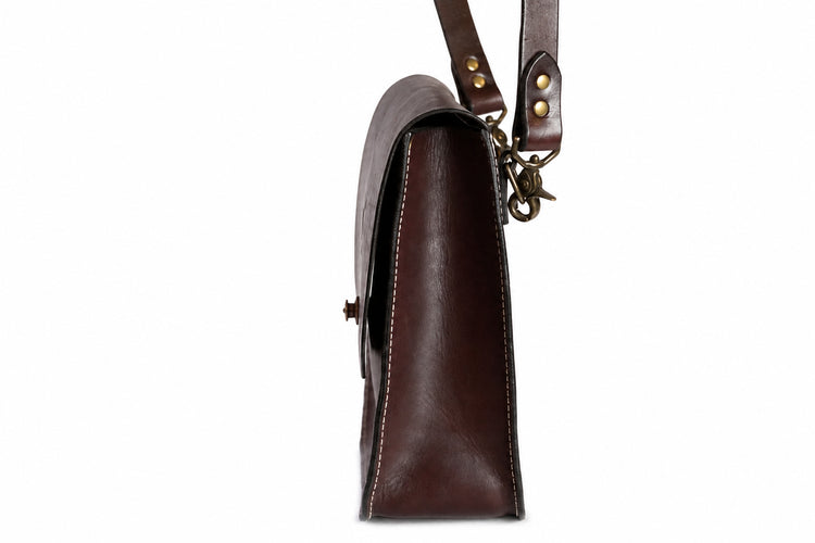 Ridgeline English Bridle Leather - Brass Hardware