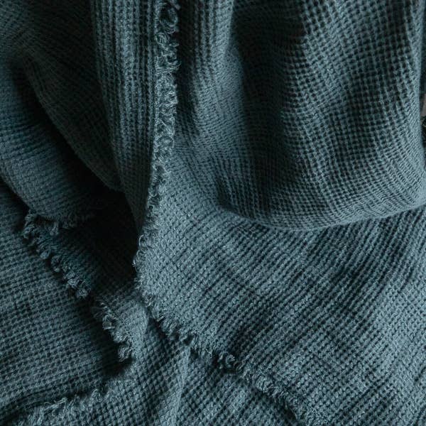 Linen Throw With Fringes - Balsam Green