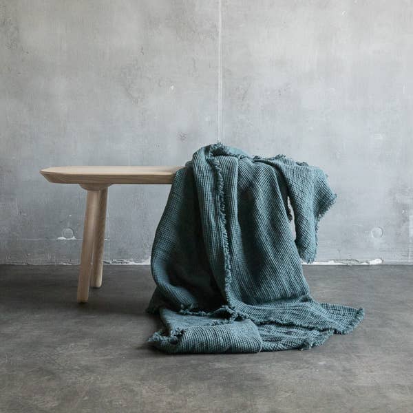 Linen Throw With Fringes - Balsam Green