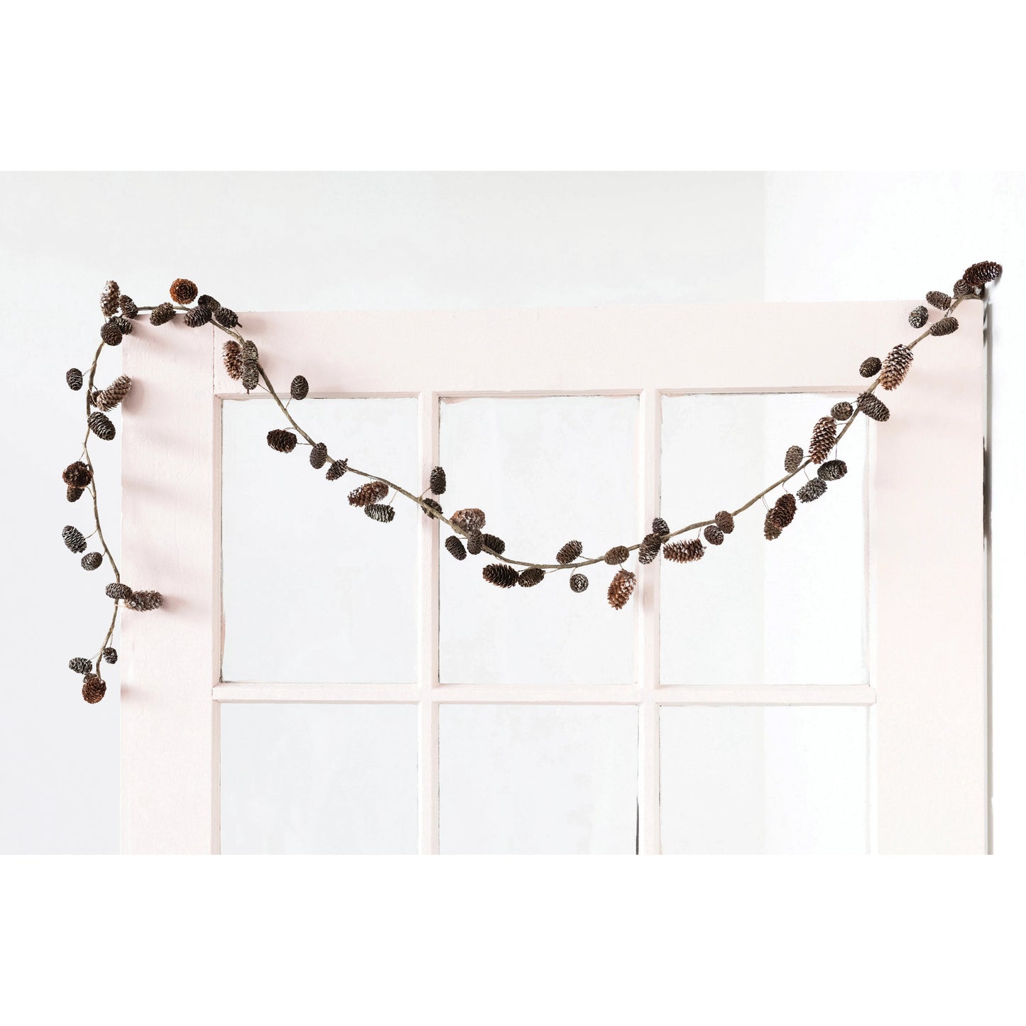 Pinecone Garland