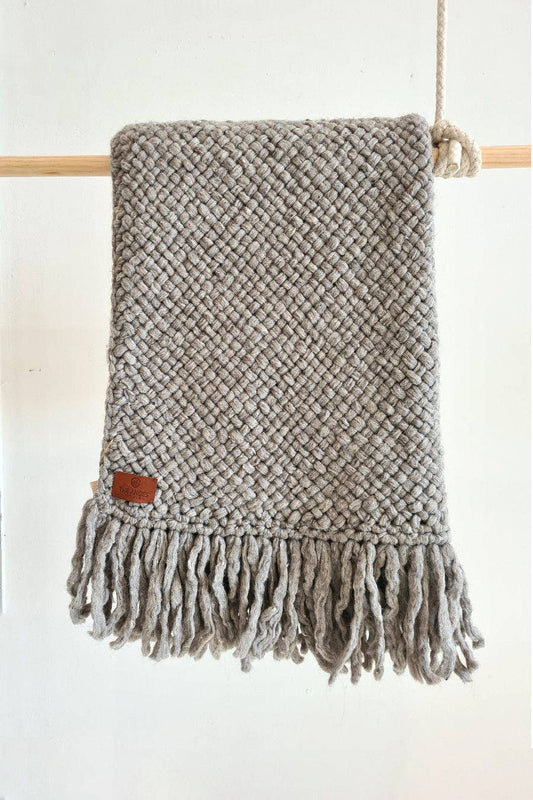 Argentinian Pacha Throw - Grey